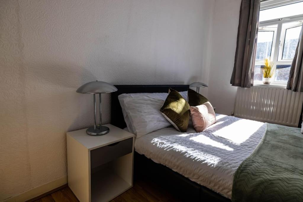 شقة Pristine 3 Beds Hackney E9 لندن المظهر الخارجي الصورة